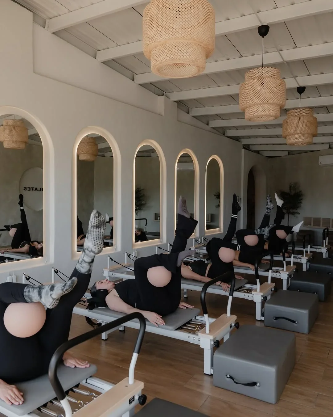 832 Pilate studio design example