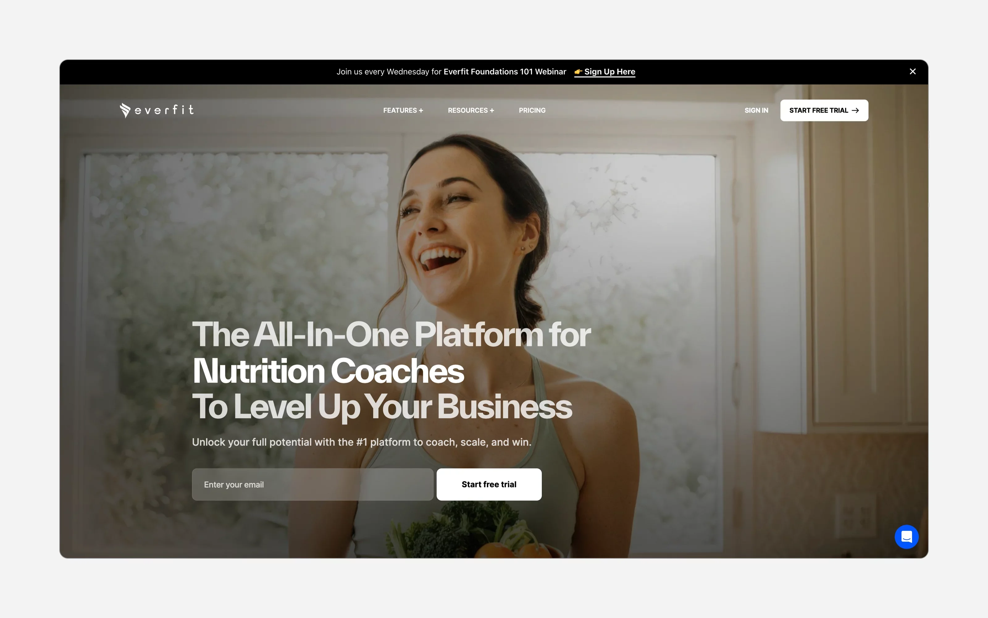 Everfit personal trainer software homepage showing features for nutrition coaches and fitness trainers
